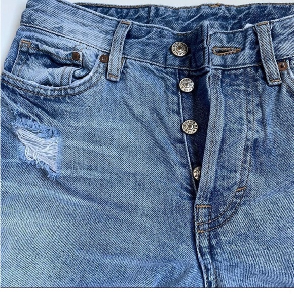 3/$35. H&M high rise vintage fit jeans - Picture 4 of 5